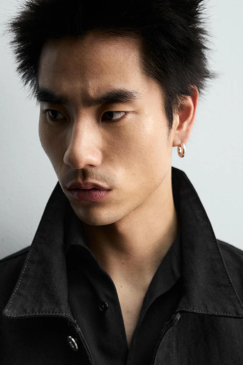 CROPPED FIT LIMITED EDITION DENIM JACKET