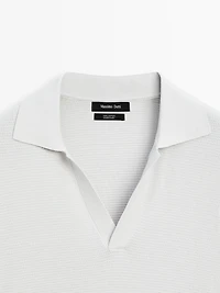 Polo en maille à col V