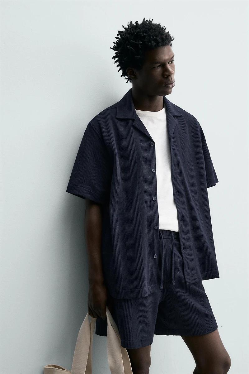 CHEMISE REGULAR FIT STRUCTURÉE