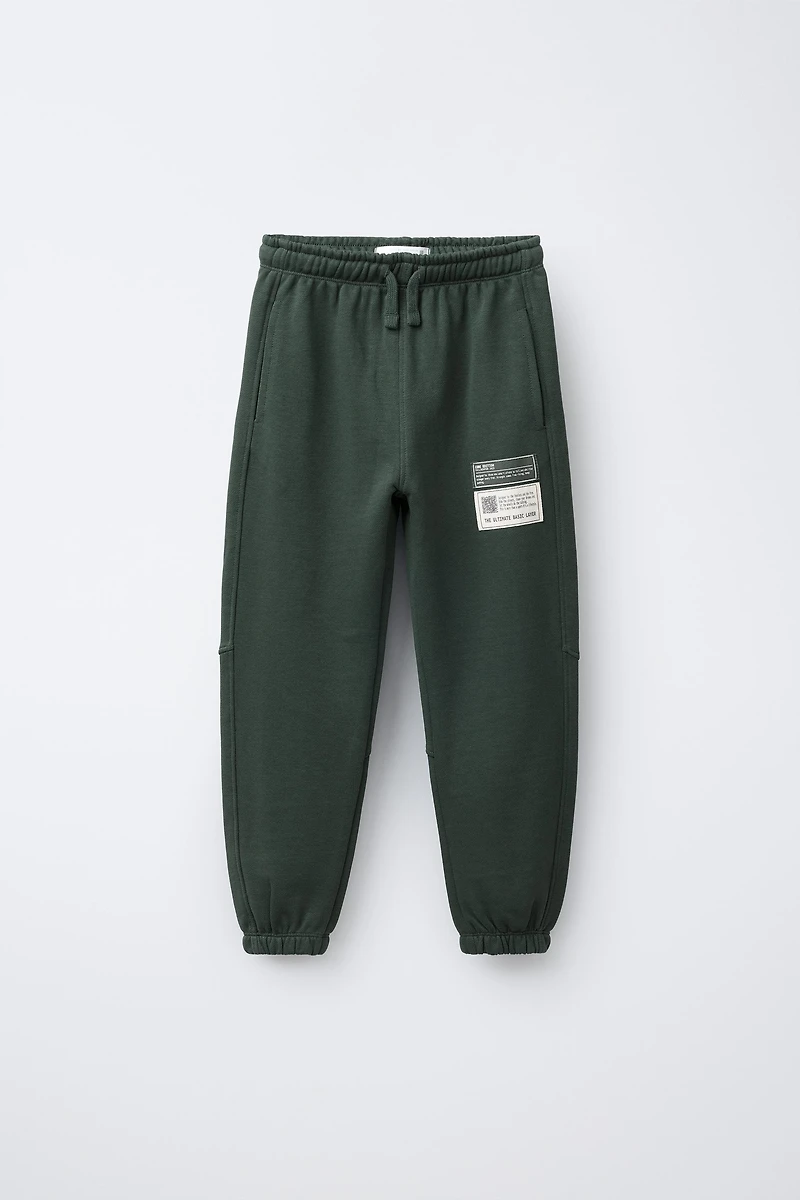 HOODIE AND JOGGER PANTS WITH LABELS SET
