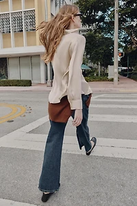 ASYMMETRIC HEM SATIN EFFECT SHIRT