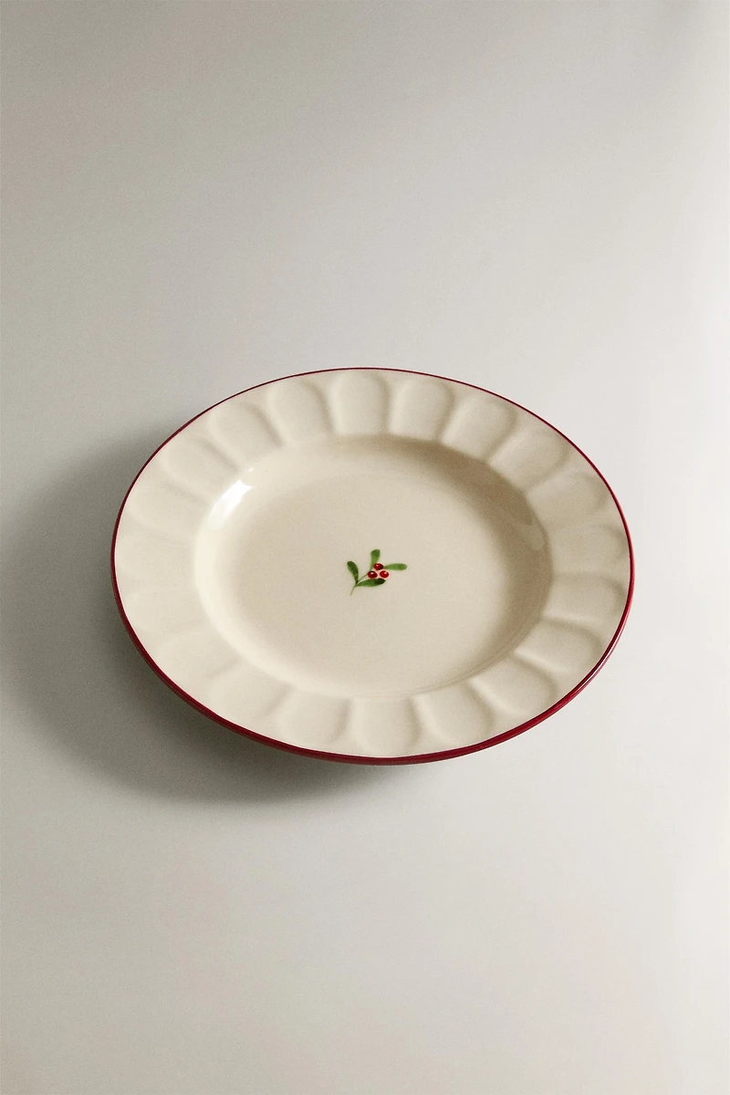 CHRISTMAS STONEWARE SCALLOPED SIDE PLATE