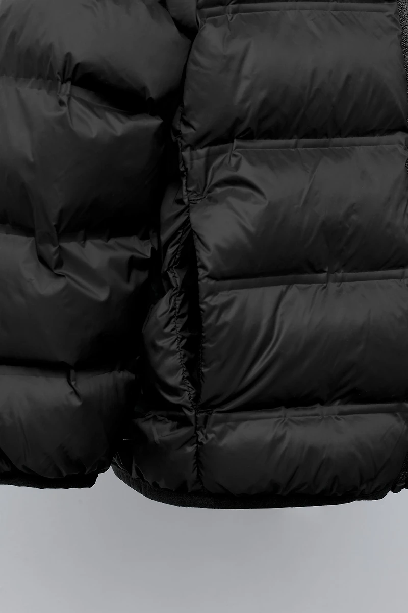 LIGHTWEIGHT WATER REPELLENT JACKET