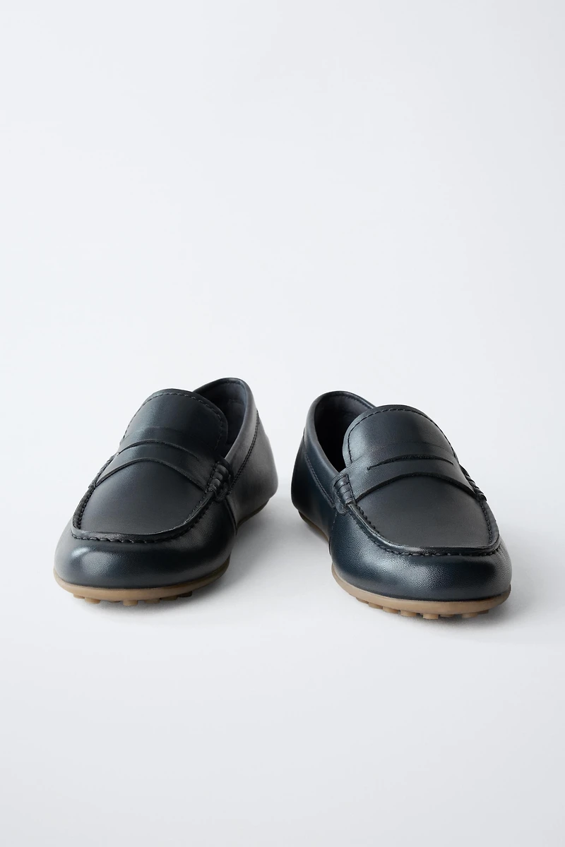 MOCASSINS EN CUIR