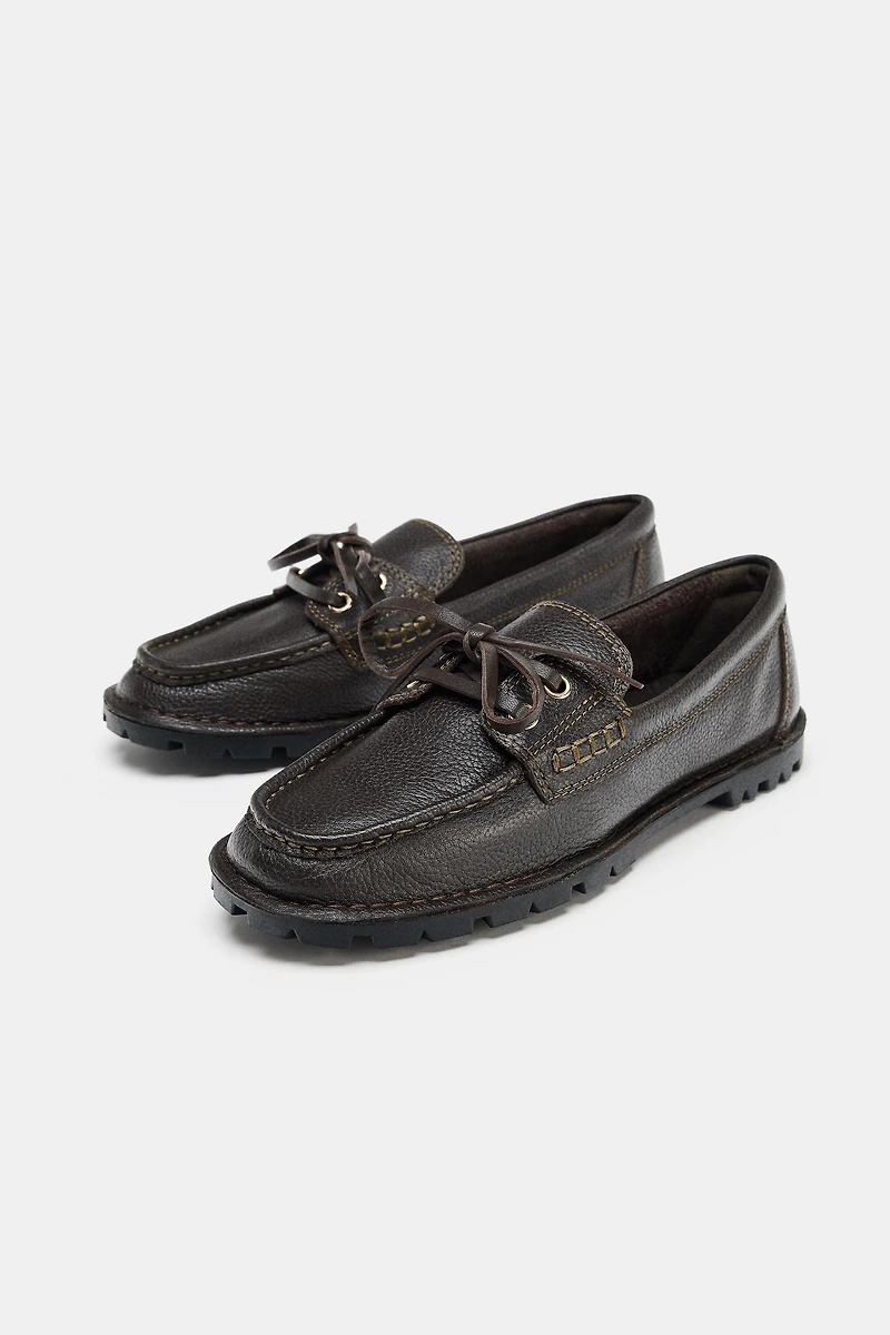 LEATHER LUG SOLE DECK SHOES
