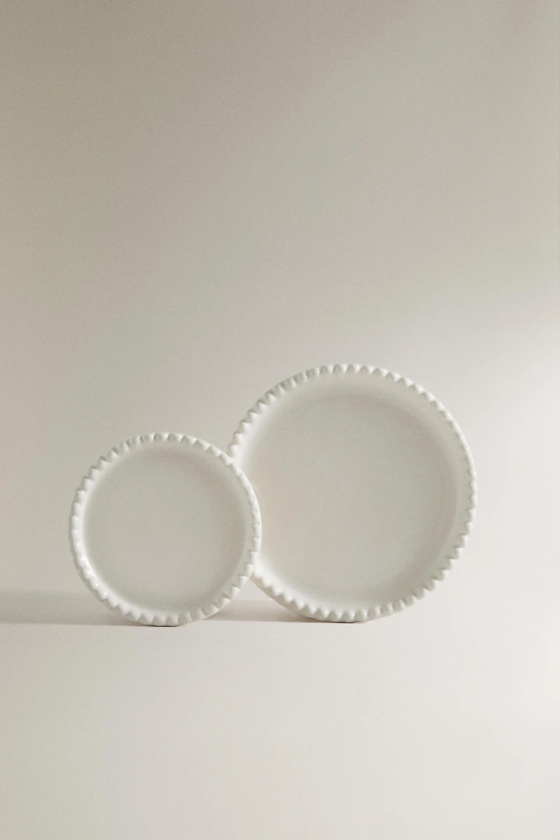ROUND CERAMIC TRAY