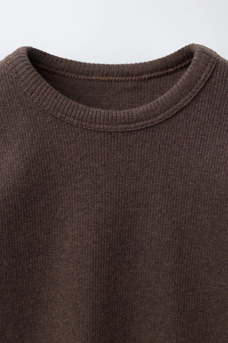 MEDIUM WEIGHT RIBBED T-SHIRT