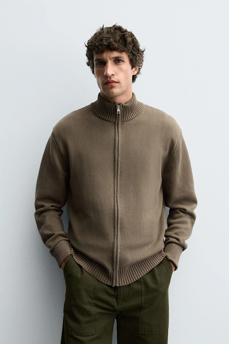 ZIP-UP KNIT CARDIGAN