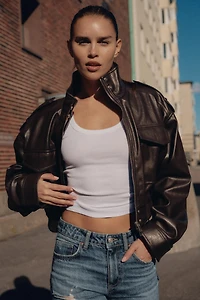 VESTE COURTE MATIÈRE SYNTHÈTIQUE