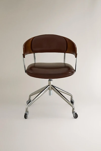 OFFICE CHAIR WITH WHEELS