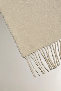 DECORATIVE FRINGED BLANKET