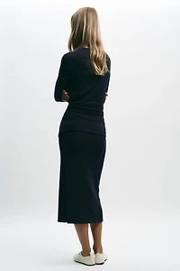 PULL EN MAILLE UNIE NŒUD