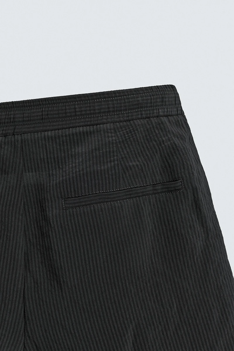 FLOWY STRIPED JACQUARD SHORTS