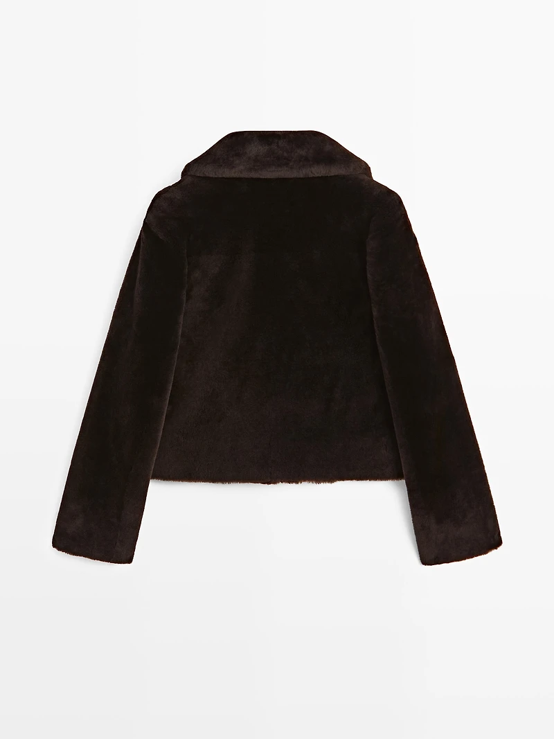 Veste courte moutonnée 100 % fourrure d’agneau