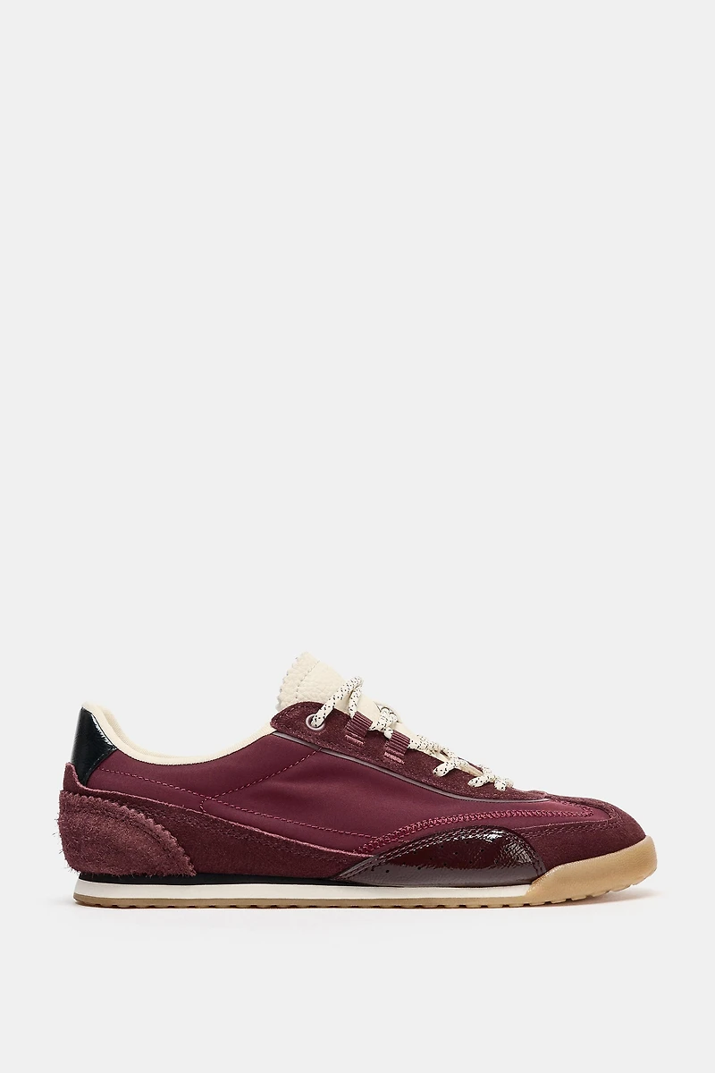 CONTRASTING SNEAKERS