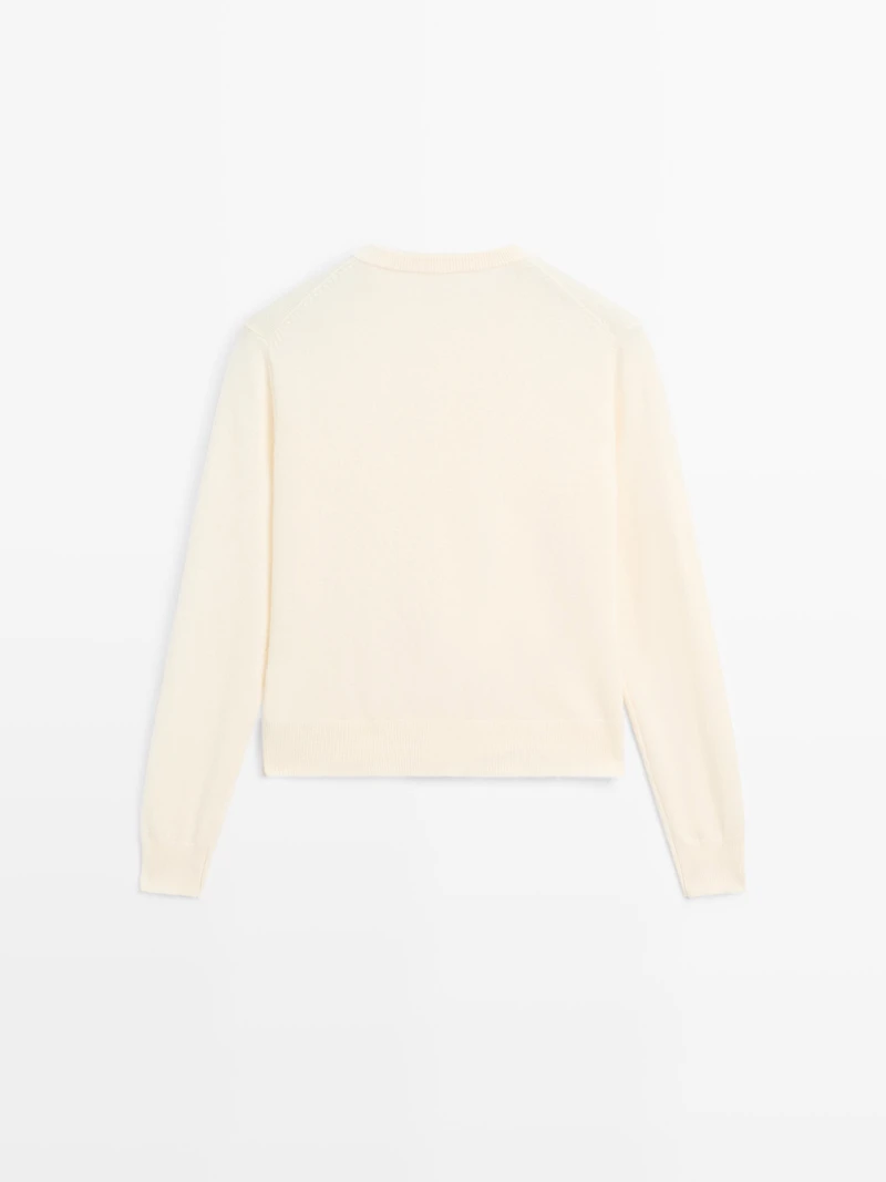 Wool knit cardigan with gold buttons