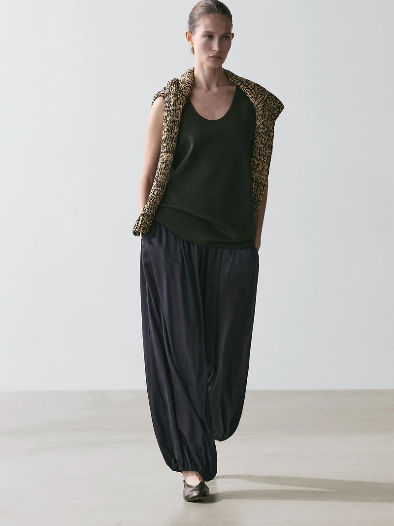 Balloon fit satin pants