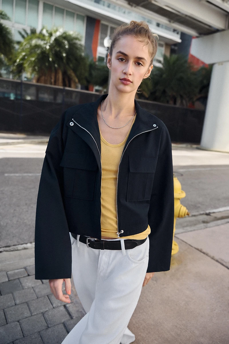 CROPPED HIGH COLLAR JACKET