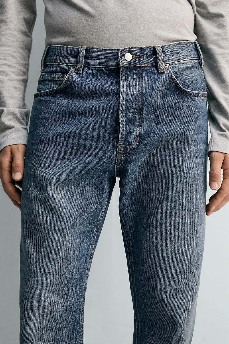 STRAIGHT BOOTCUT FIT JEANS