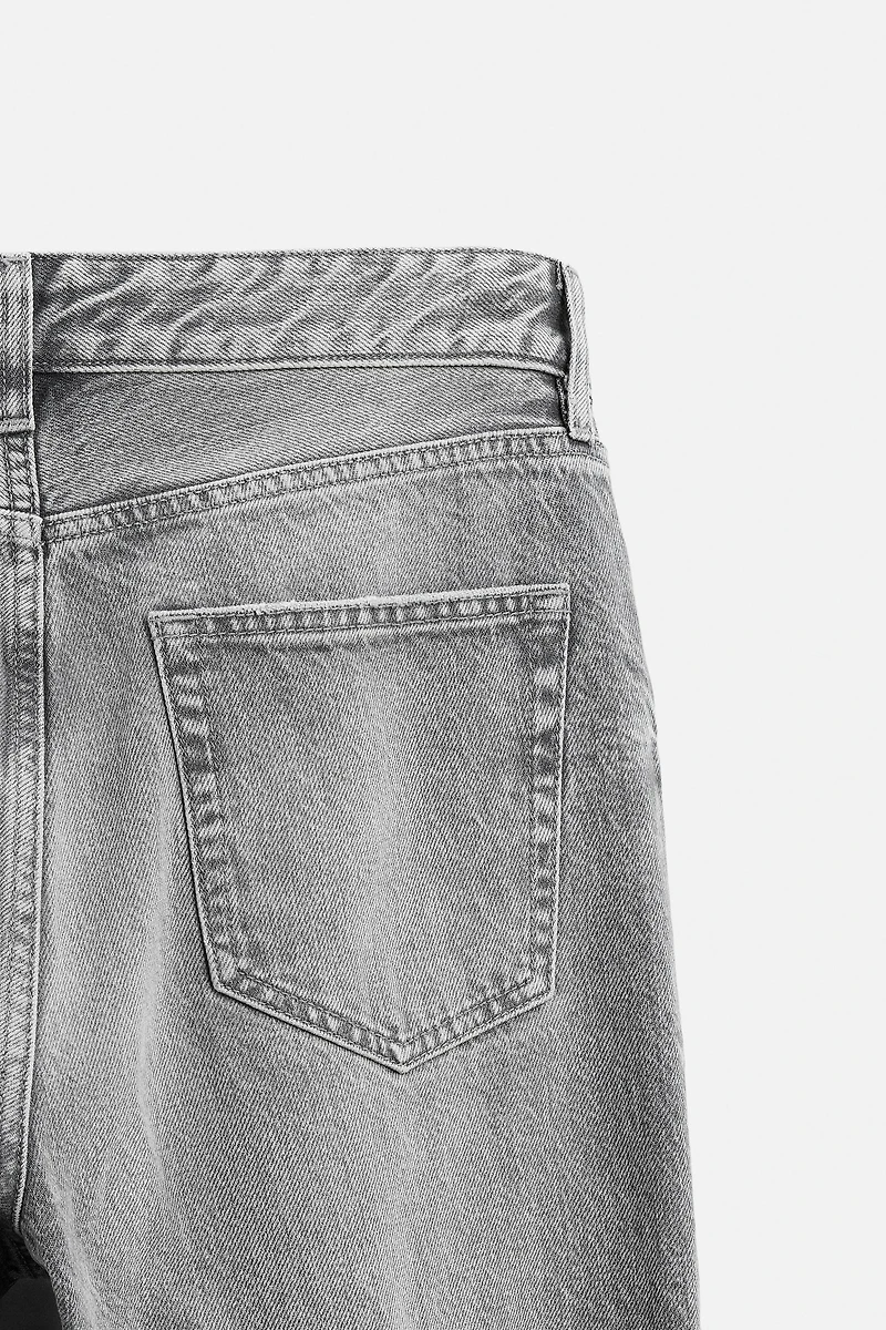 FLARE FIT JEANS