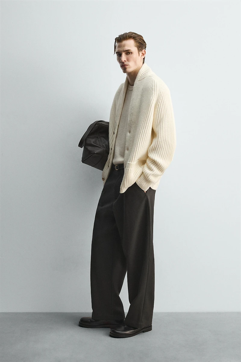 TEXTURED CARDIGAN LIMITED EDITION