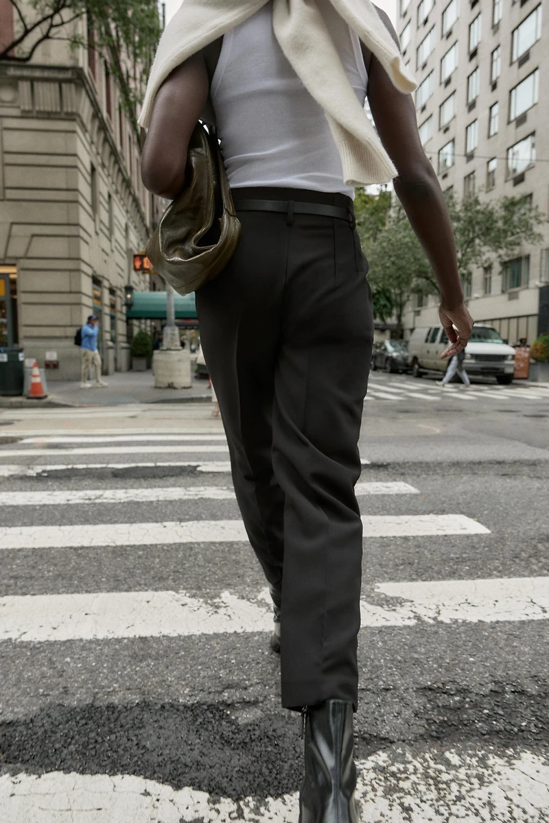 HIGH-WAISTED BELTED PANTS