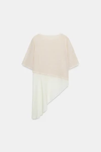CONTRASTING TOP