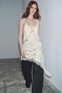 ROBE ASYMÉTRIQUE EN DENTELLE ZW COLLECTION