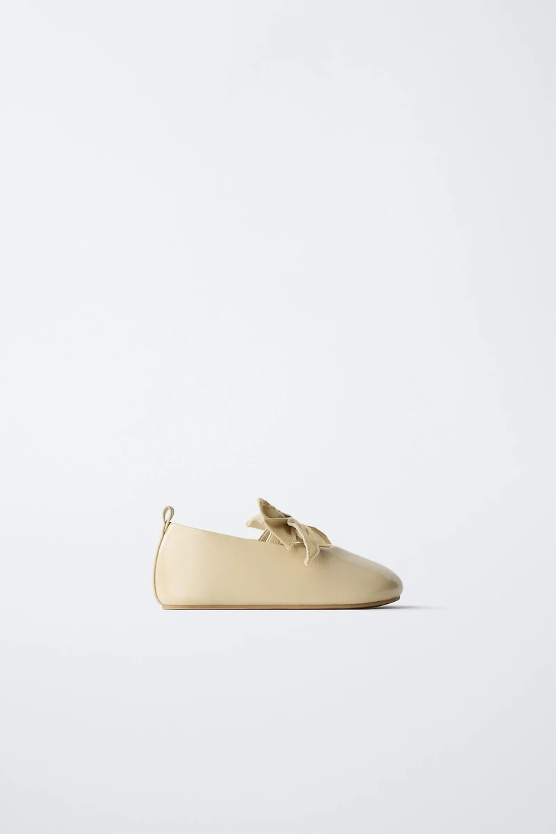 BALLET FLATS WITH BOW