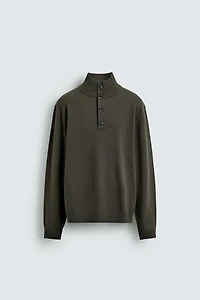 MOCK NECK BUTTON SWEATER