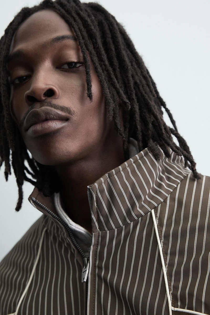 STRIPED BOXY FIT JACKET