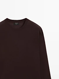 100% wool fine knit crew neck sweater