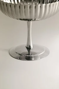 SCALLOPED METAL GLASS