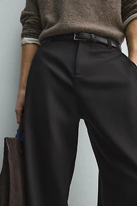 RELAXED FIT PLEATED PANTS