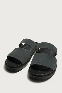 SANDALES EN CUIR À BRIDES