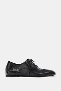 LACED LOW HEEL LEATHER SHOES