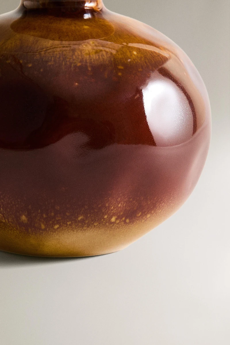 VASE EN CÉRAMIQUE COULEUR BAS