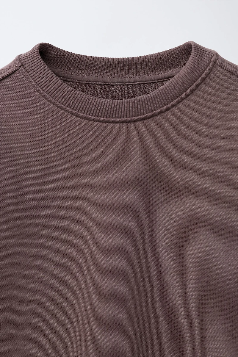 BASIC LABEL SWEATSHIRT