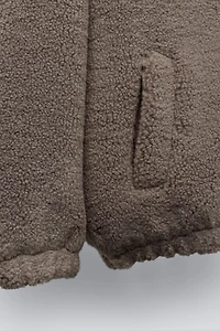 BLOUSON EFFET MOUTON BRODÉ