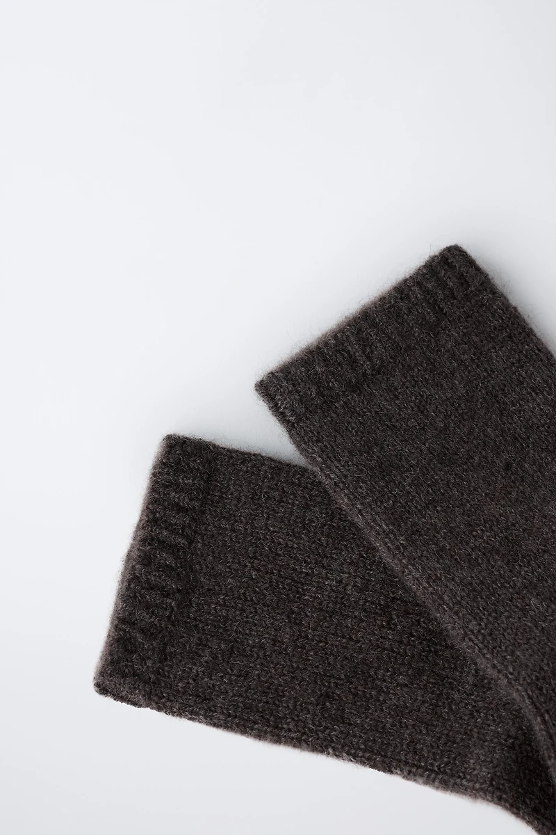 100% CASHMERE KNIT SOCKS
