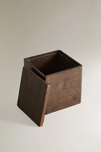 SMALL WOODEN BOX WITH LID
