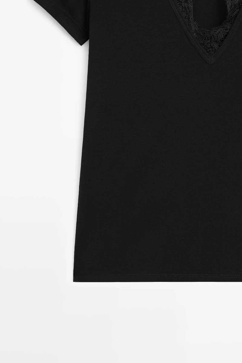 V-neck T-shirt with lace detail