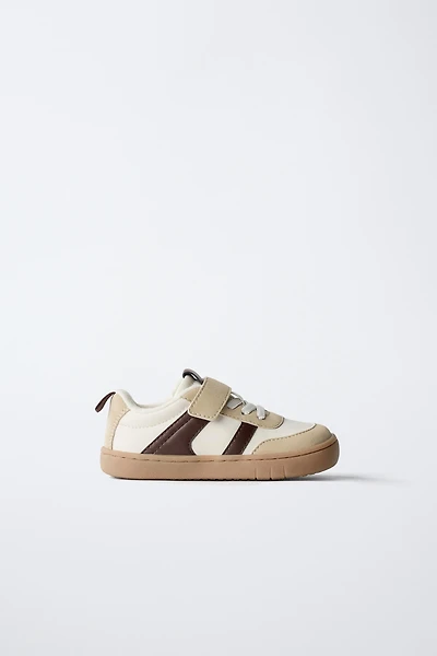 RETRO BAREFOOT SNEAKERS
