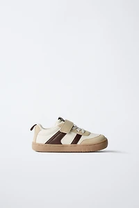 RETRO BAREFOOT SNEAKERS