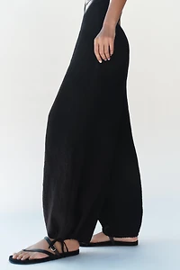 HALTER NECK BALLOON JUMPSUIT