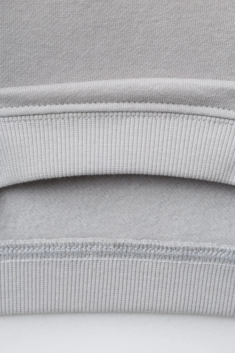 EMBROIDERED PENGUIN SWEATSHIRT AND JOGGER PANTS SET