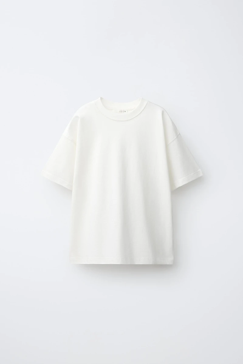 LOT DE TROIS T-SHIRTS UNIS ET À RAYURES