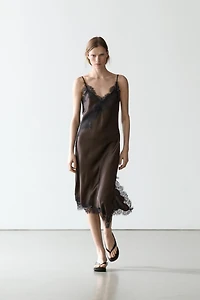 Robe nuisette à dentelle
