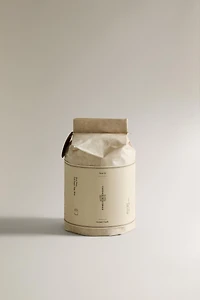 (140 G) BOUGIE PARFUMÉE CEDAR FLOWER