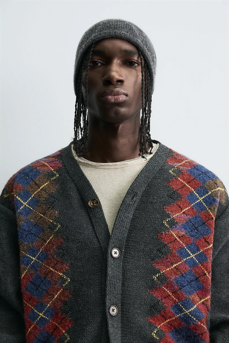 DIAMOND JACQUARD CARDIGAN